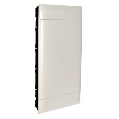 Zapustená rozvodnica Legrand 3x18 modulov
